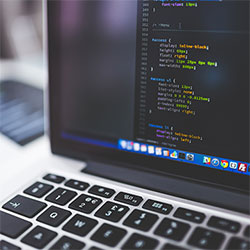 我原本不想提：黑料正能量往期网红黑料刷屏：背后逻辑很简单但很多人没看懂这算不算标题党？